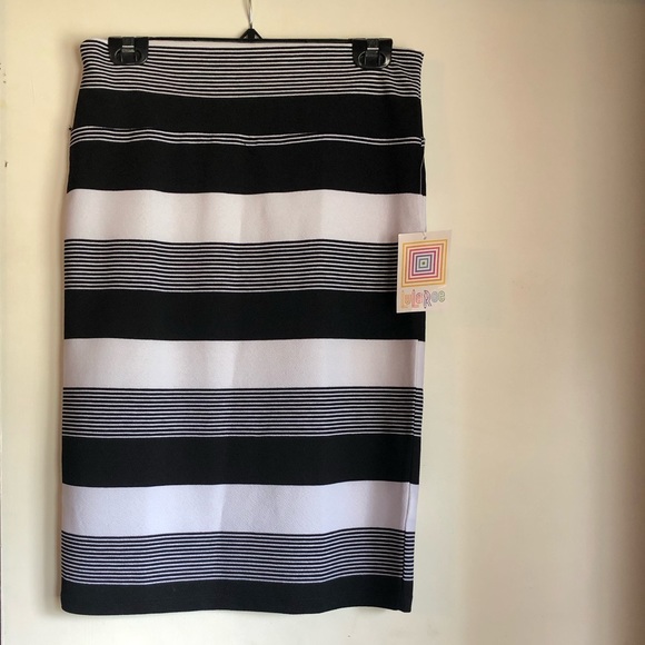 LuLaRoe Dresses & Skirts - NWT LuLaRoe Cassie Pencil Skirt Size 10-12